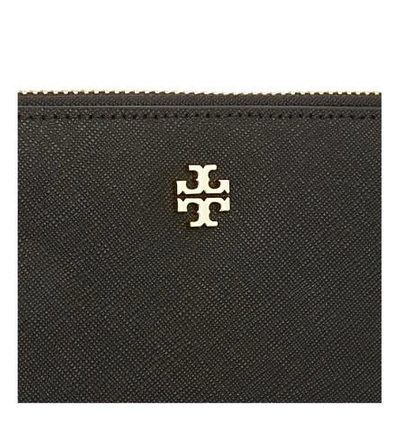 Shop Tory Burch York Leather Zip-around Wallet In Black