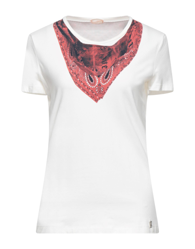 Shop Galliano T-shirts In Ivory