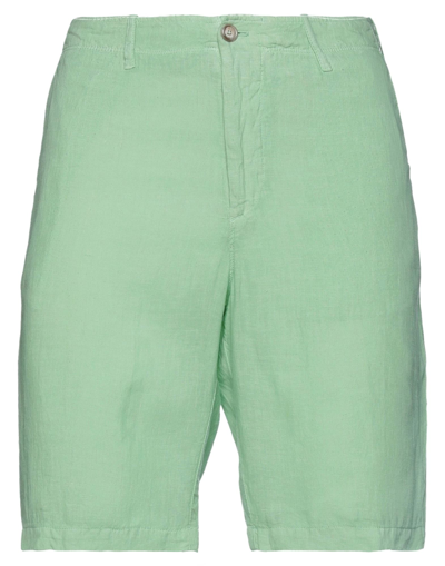 Shop Fedeli Shorts & Bermuda Shorts In Light Green