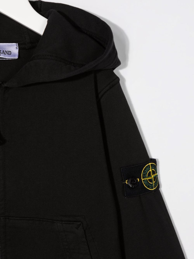 Stone Island Logo-patch Zip-up Hoodie In Schwarz