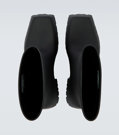 Shop Balenciaga Trooper Rubber Boots In Nero