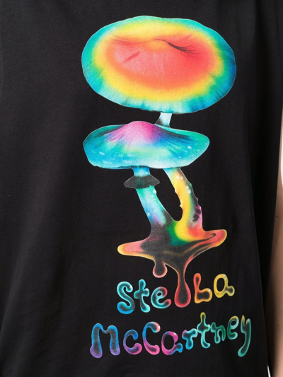 Shop Stella Mccartney Abstract Mushroom-print T-shirt In Schwarz