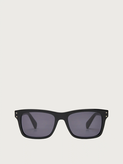 Shop Ferragamo Sunglasses In Black