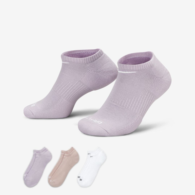 Shop Nike Everyday Plus Cushion Training No-show Socks In Multi-color