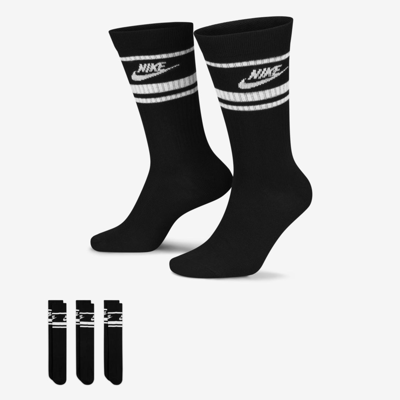 Shop Nike Unisex  Sportswear Dri-fit Everyday Essential Crew Socks (3 Pairs) In Black