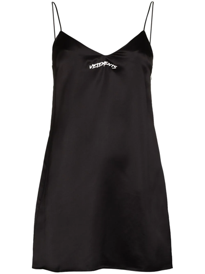 Vetements Logo-print Spaghetti-strap Dress In Schwarz
