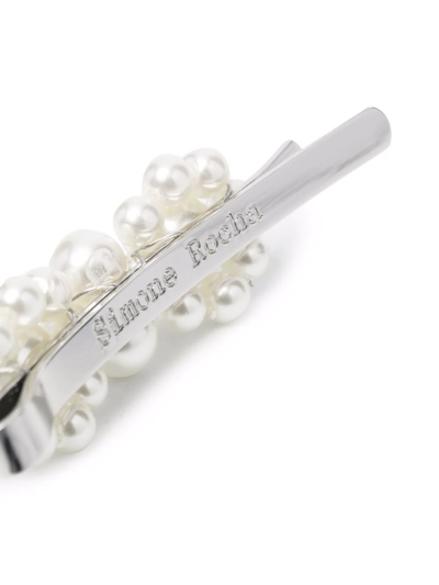 Shop Simone Rocha Pearl-embellished Hair Clip In Weiss