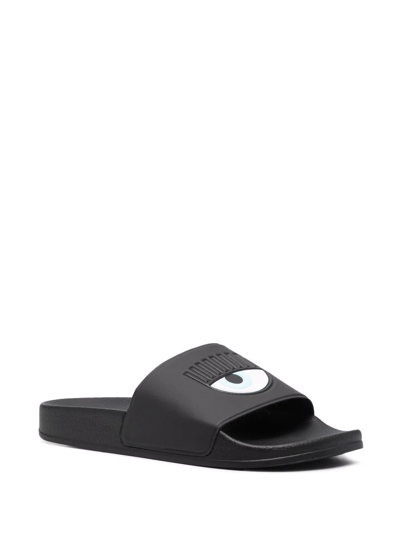 Chiara Ferragni Eye-motif Embossed Open-toe Slides In Schwarz
