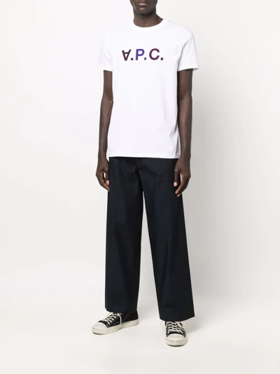 Shop Apc Logo-print T-shirt In Weiss