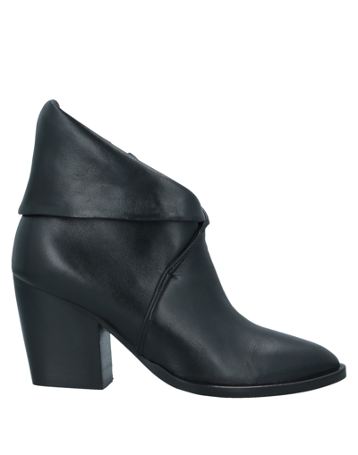 Shop Fiorifrancesi Woman Ankle Boots Black Size 7 Soft Leather