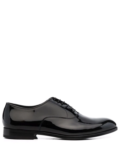 Shop Doucal's Pointed Toe Loafers In Schwarz