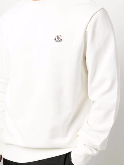 Moncler Logo Patch Sweatshirt In Weiss