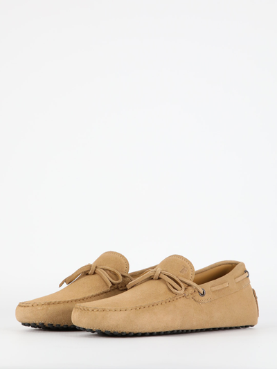 Shop Tod's Gommino Beige Loafers
