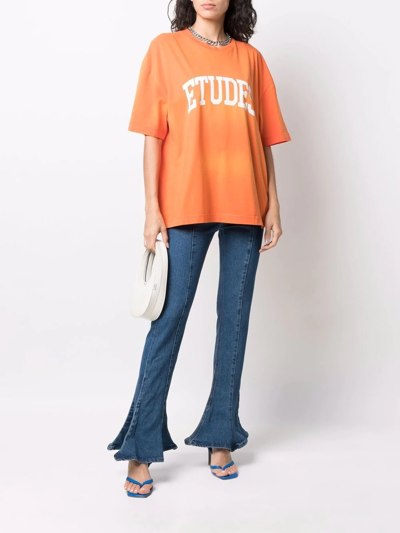 Shop Etudes Studio Logo-print Short-sleeved T-shirt In Orange