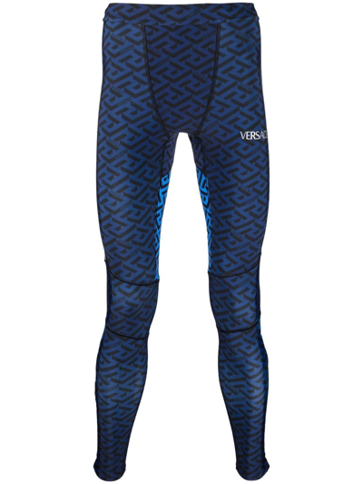 Shop Versace All-over Print Leggings In Blau