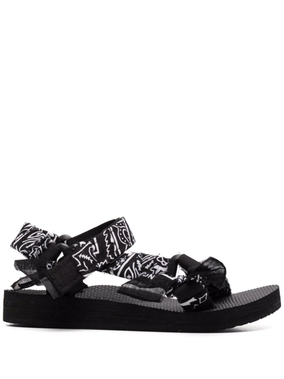 Shop Arizona Love Trekky Bandana-print Sandals In Schwarz