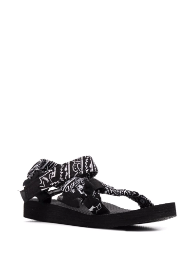 Shop Arizona Love Trekky Bandana-print Sandals In Schwarz