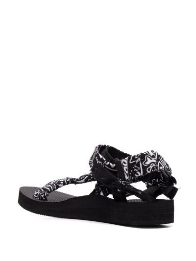 Shop Arizona Love Trekky Bandana-print Sandals In Schwarz