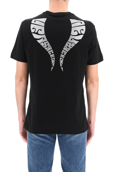 Shop Versace Medusa Music Print T-shirt In Nero (black)