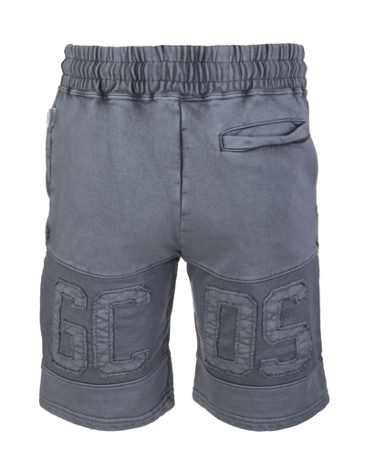 Shop Gcds Man Black Garment Dyed Sports Shorts With Logo In Nero