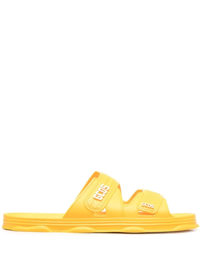 Shop Gcds Logo-strap Sandals In Yellow