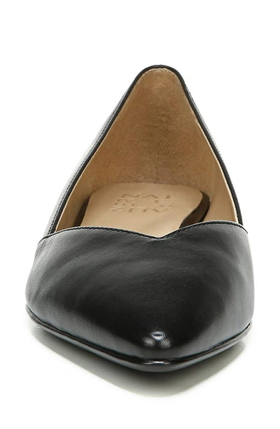 Naturalizer Havana Womens Pointed Toe Flats In Black Leather