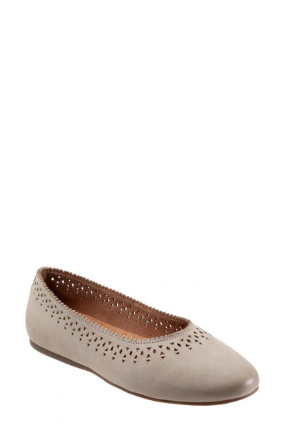 Softwalk Selma Cutout Ballet Flat In Grey Nubuck