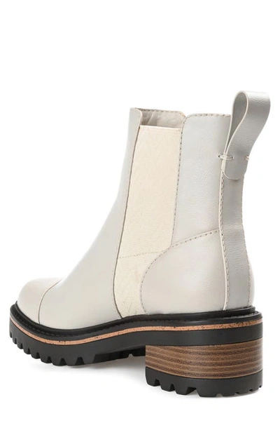 Journee Collection Journee Colleciton Mirette Lug Sole Chelsea Boot In Grey