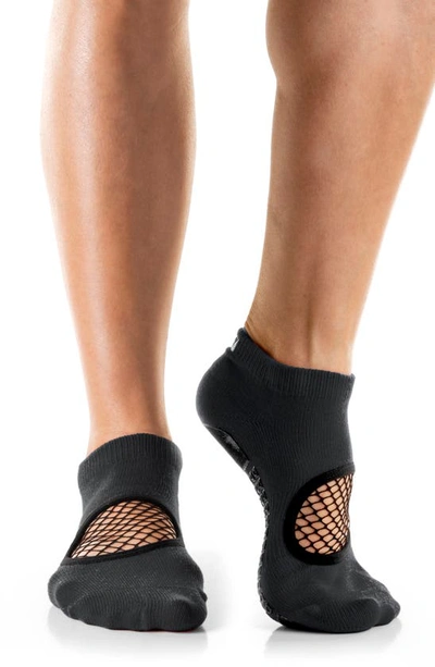 Arebesk Phish Net Assorted 2-pack Closed Toe Ankle Socks In Charcoal-pink