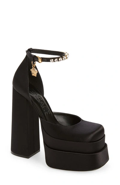 Shop Versace Medusa Platform Sandal In 1b00v Black- Gold