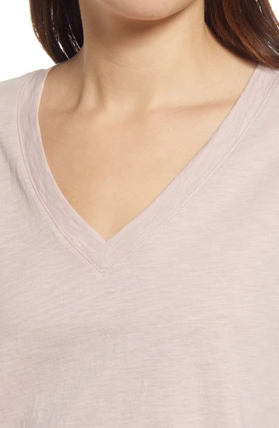 Shop Madewell Whisper Cotton V-neck T-shirt In Wisteria Dove
