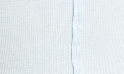 Frame Reverse Seam Detail Ribbed T-shirt In Blue