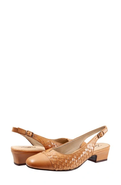 Trotters Women's Dea Woven Slingback Shoe Women's Shoes In Bone