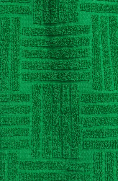 Bottega Veneta Bademantel Aus Baumwoll-frottee Mit Intreccio Muster In Grass
