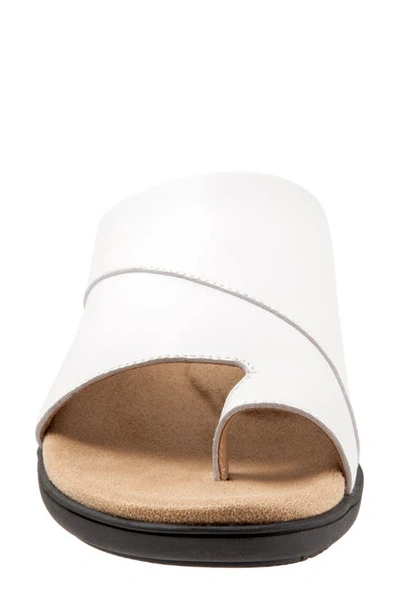 Trotters Regina Slide Sandal In White