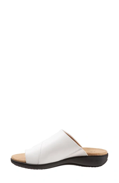 Trotters Regina Slide Sandal In White