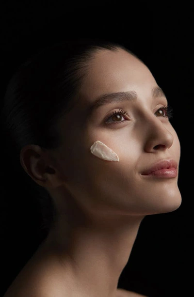 Giorgio Armani Crema Nera Supreme Reviving Anti-aging Face Cream