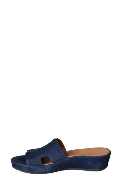 L'amour Des Pieds Catiana Platform Sandal In Navy