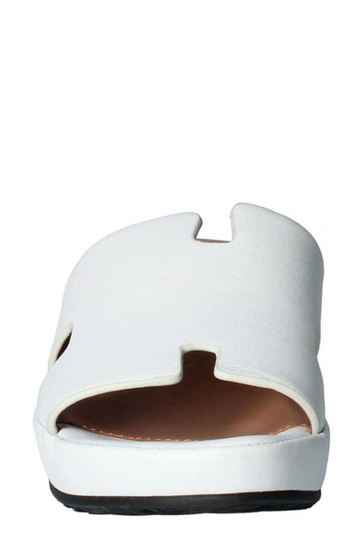 L'amour Des Pieds Catiana Platform Sandal In White