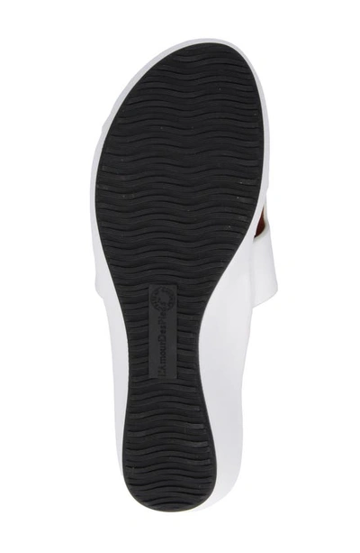 L'amour Des Pieds Catiana Platform Sandal In White