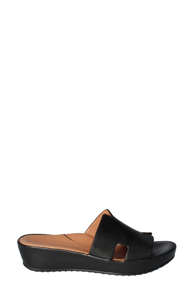 L'amour Des Pieds Catiana Platform Sandal In Black