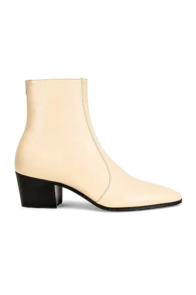 Saint Laurent Vassili 60 Leather Ankle Boots In Real Beige