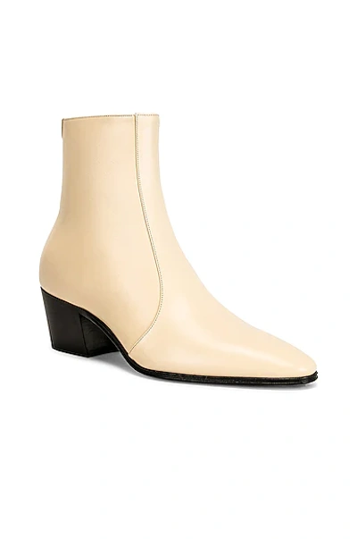 Saint Laurent Vassili 60 Leather Ankle Boots In Real Beige