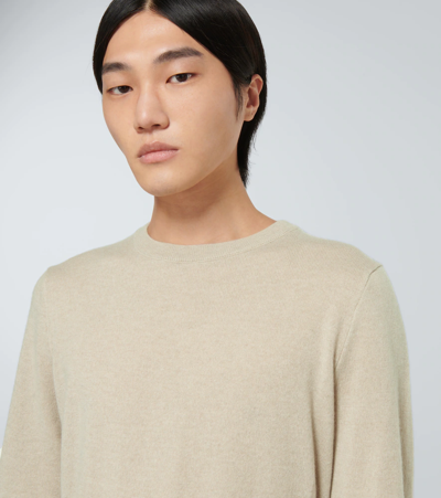 The Row Benji Cashmere Sweater In Limestone