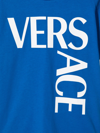 Shop Versace Logo-print T-shirt In Blue