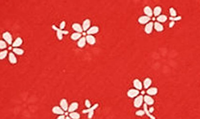 Shop Madewell Shadow Petal Fringe Organic Cotton Bandana In Bandana Red
