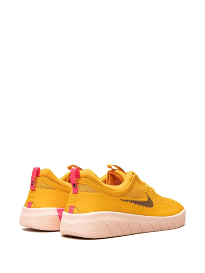 Nike Nyjah Free 2 Sneakers In Gelb