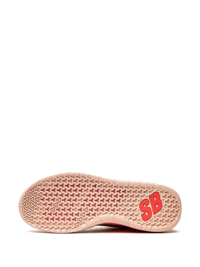 Nike Nyjah Free 2 Sneakers In Gelb