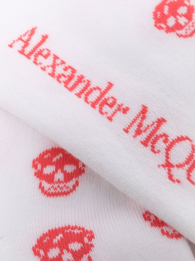 Alexander Mcqueen Skull-intarsia Ankle Socks In White