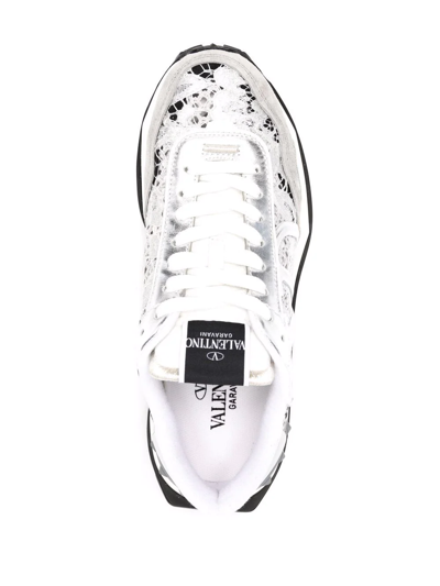 Valentino Silver & Gray Lacerunner Sneakers In Grau